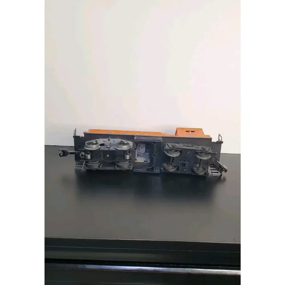 Lionel 8111 DT&I NW-2 Switcher O Guage Diesel Model Locomotive Toy2